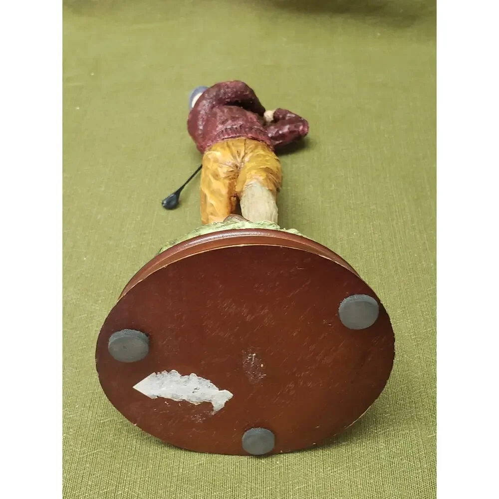 Golf Figurine & The 1992 Viewers Guide To Professional Golf Intergolf Golfax